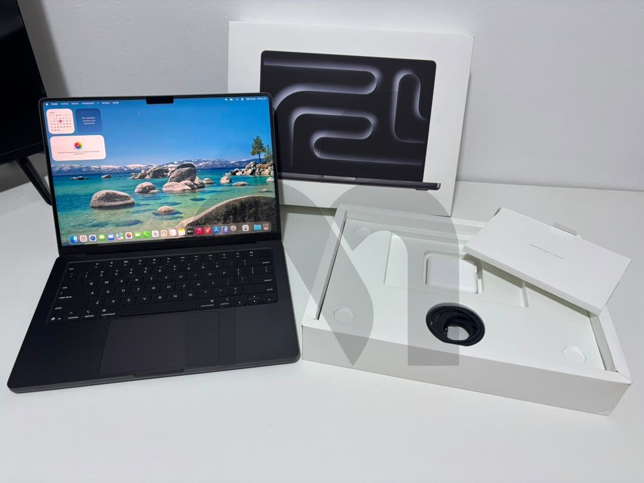 MacBook Pro M5 14